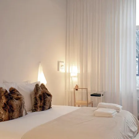 Ada Bed & Breakfast